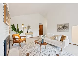 Photo #5: 108368054 Listing 