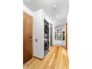 Photo #3: 108440271 Listing 