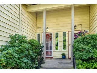 Photo #2: 108542955 Listing