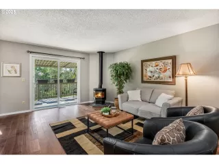 Photo #3: 108542955 Listing