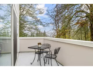 Photo #3: 108559322 Listing