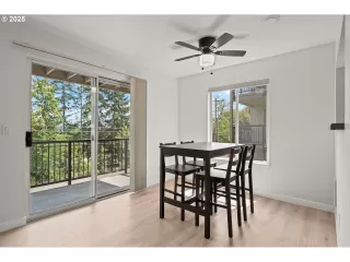 Photo #4: 108921765 Listing