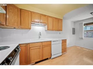 Photo #3: 108988633 Listing