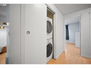 Photo #4: 108988633 Listing