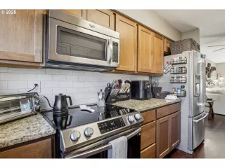 Photo #5: 109053185 Listing 