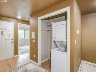 Photo #5: 109389044 Listing 