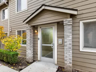 Browse active condo listings in VILLAS AT FOREST PARK
