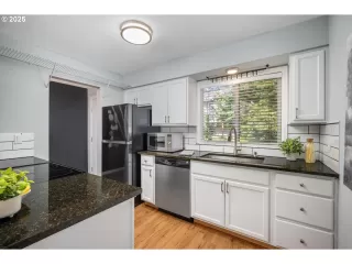 Photo #1: 110160051 Listing
