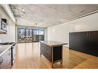 Photo #1: 110684373 Listing 