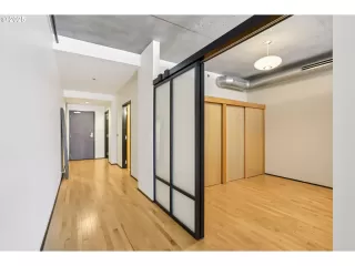 Photo #4: 110684373 Listing 