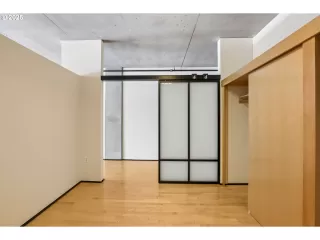 Photo #5: 110684373 Listing 