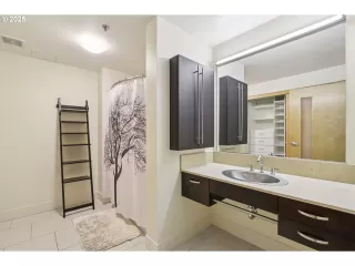 Photo #6: 110684373 Listing 