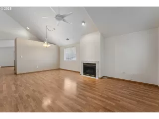 Photo #4: 110750591 Listing