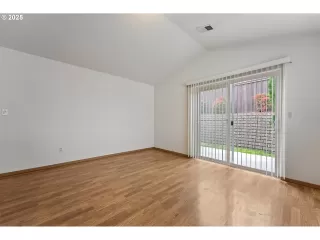 Photo #5: 110750591 Listing