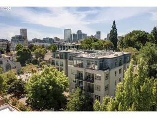 More Details about MLS # 110904321 : 1930 NW IRVING ST NW 401