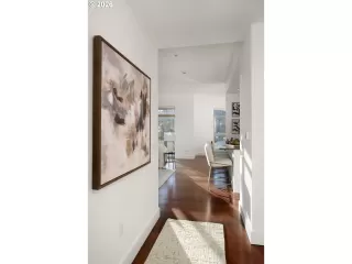 Photo #4: 110904321 Listing 