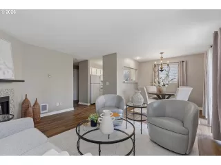 Photo #4: 111426504 Listing