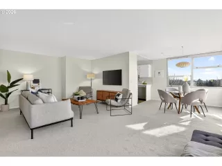 Photo #2: 111485786 Listing 