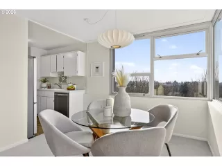 Photo #6: 111485786 Listing 