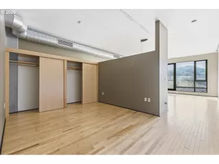 Photo #6: 111498719 Listing 