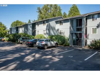 Photo #2: 112021305 Listing