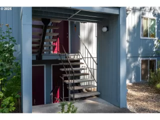 Photo #5: 112021305 Listing