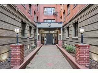 Photo #4: 112026914 Listing 