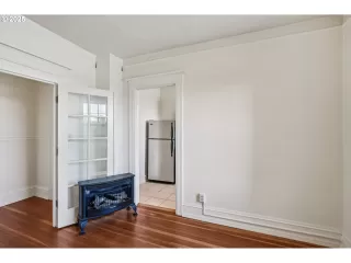 Photo #5: 112026914 Listing 