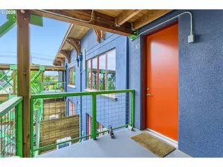 Photo #3: 112890951 Listing