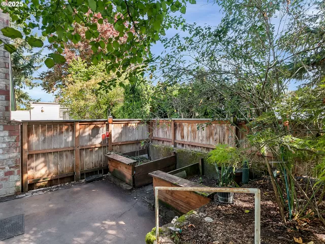 MLS: 112954784 Condo For Sale