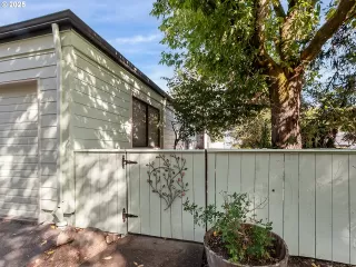 Photo #3: 112954784 Listing 