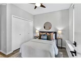 Photo #1: 113026373 Listing 