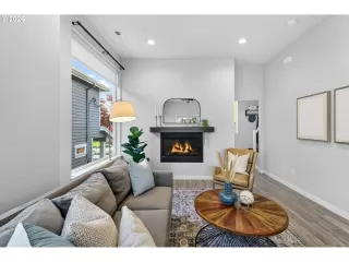 Photo #6: 113026373 Listing 