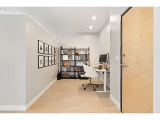 Photo #4: 113529444 Listing 