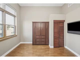 Photo #3: 113856904 Listing