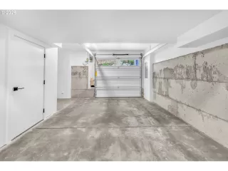 Photo #2: 114204646 Listing