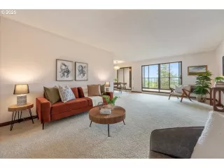 Photo #5: 115109478 Listing