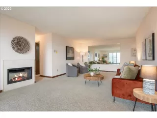 Photo #6: 115109478 Listing