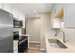 Photo #3: 115236564 Listing 