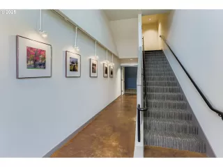 Photo #2: 115858519 Listing 