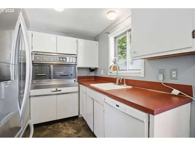 MLS: 115987702 Condo For Sale