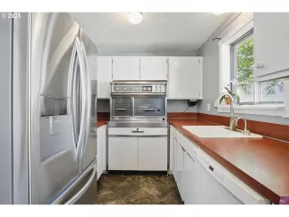 Photo #1: 115987702 Listing 