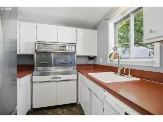 Photo #2: 115987702 Listing 