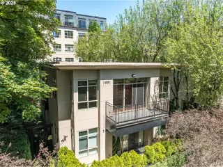 Photo #2: 116175818 Listing