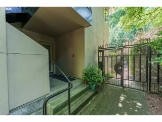 Photo #3: 116175818 Listing