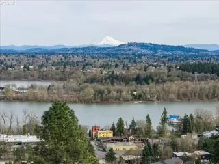 Photo #2: 116723875 Listing 