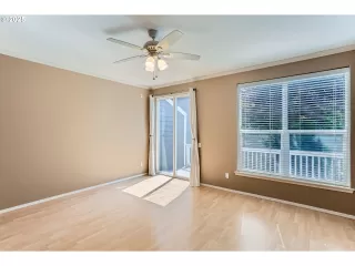 Photo #5: 117585152 Listing 