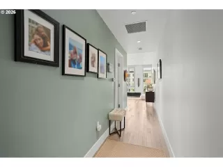 Photo #5: 118051147 Listing 