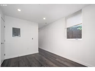 Photo #5: 118110031 Listing