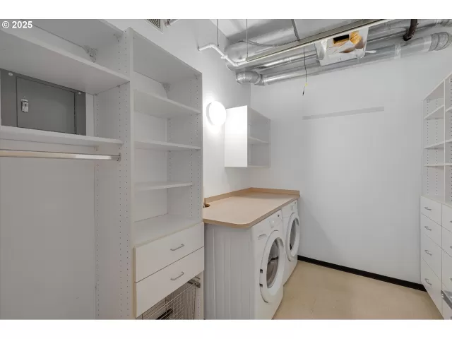 MLS: 118378214 Condo For Sale